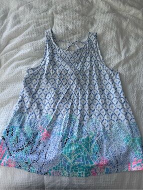 Lilly Pulitzer - Sleeveless Blue & White Patterned Tank Top